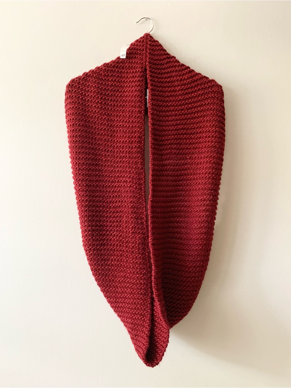 NWT H&M Burgundy Red Knit Infinity Scarf